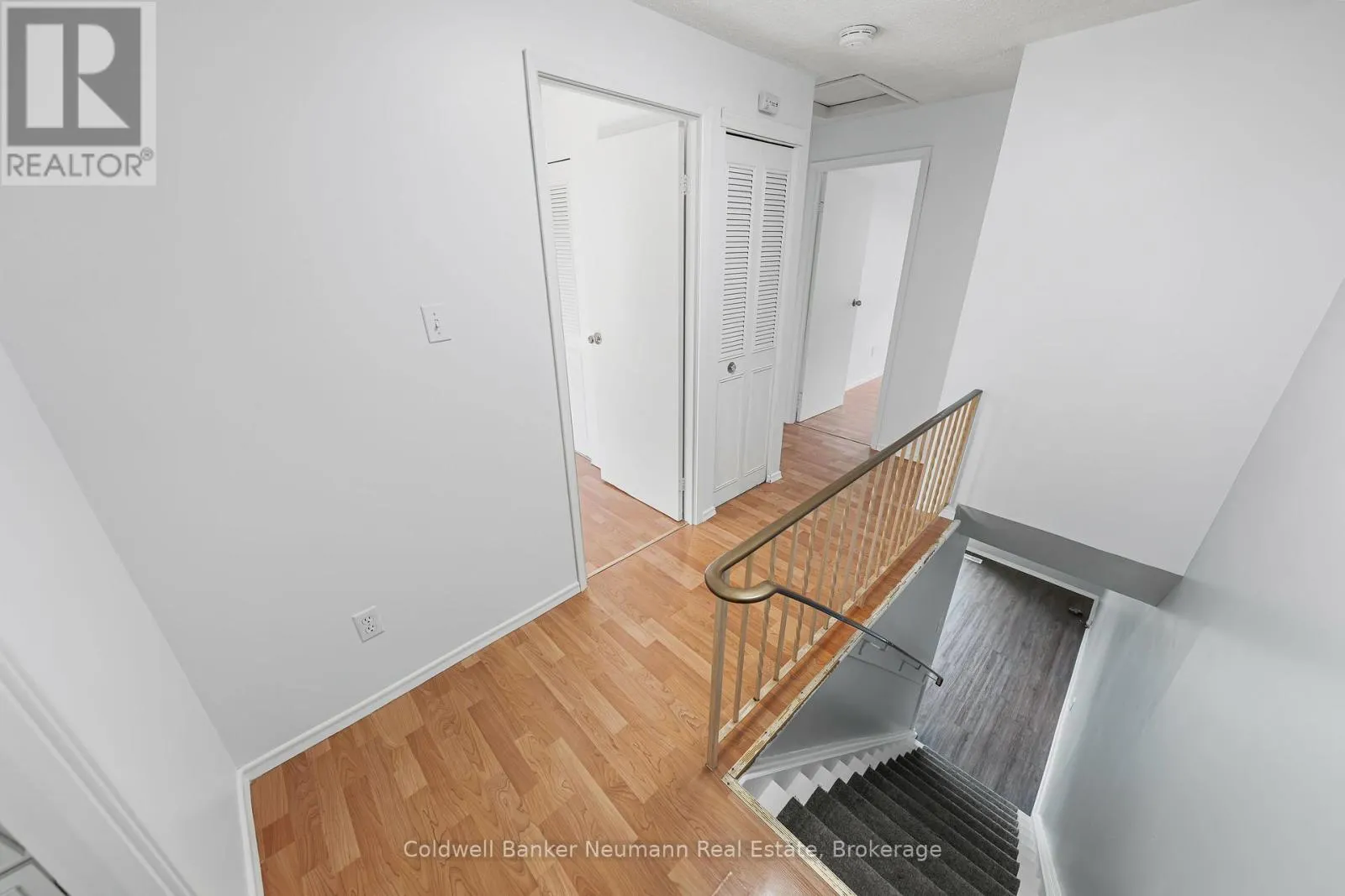 19 - 539 WILLOW ROAD, #19