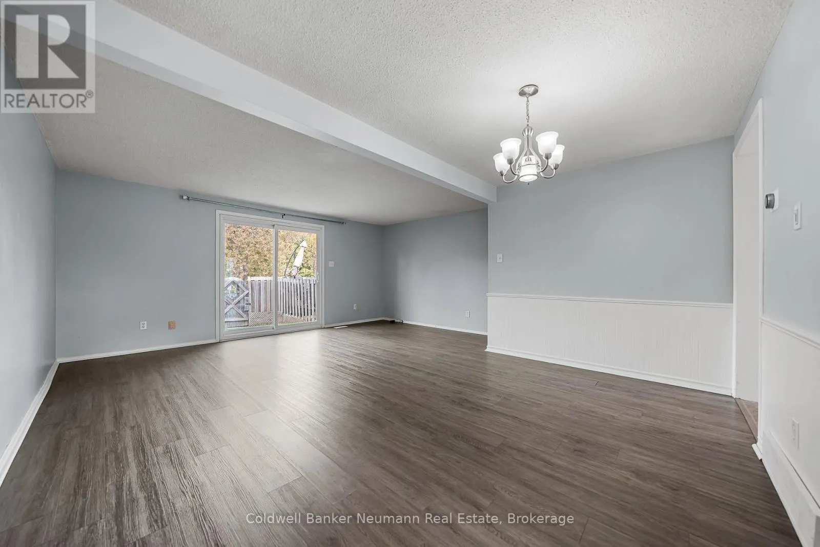 19 - 539 WILLOW ROAD, #19