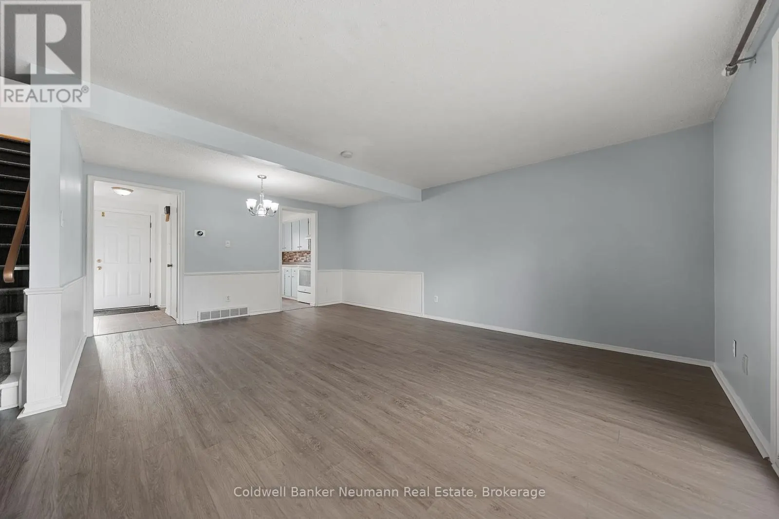 19 - 539 WILLOW ROAD, #19