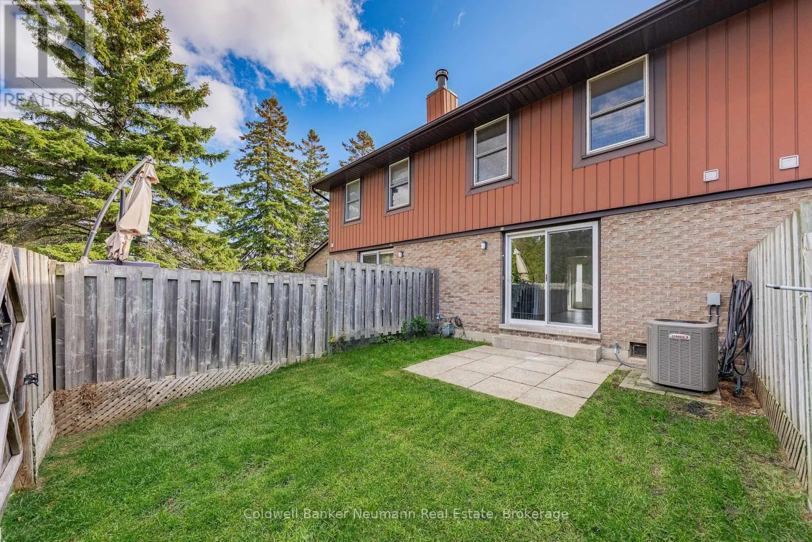 19 - 539 WILLOW ROAD, #19