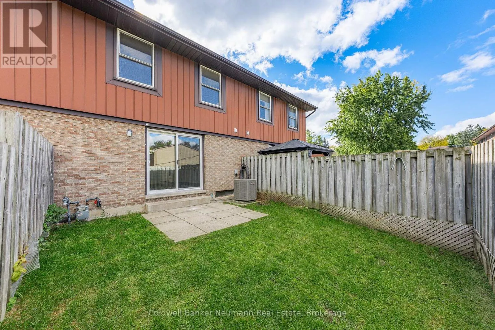 19 - 539 WILLOW ROAD, #19