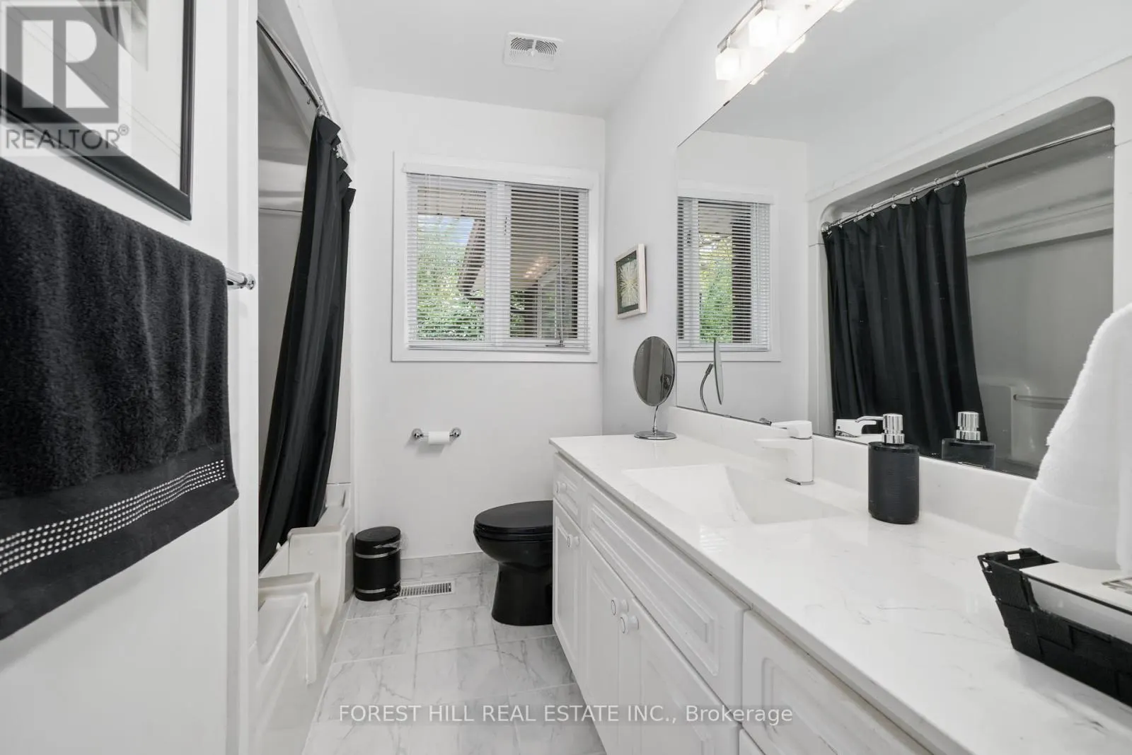 285 COTTONWOOD DRIVE