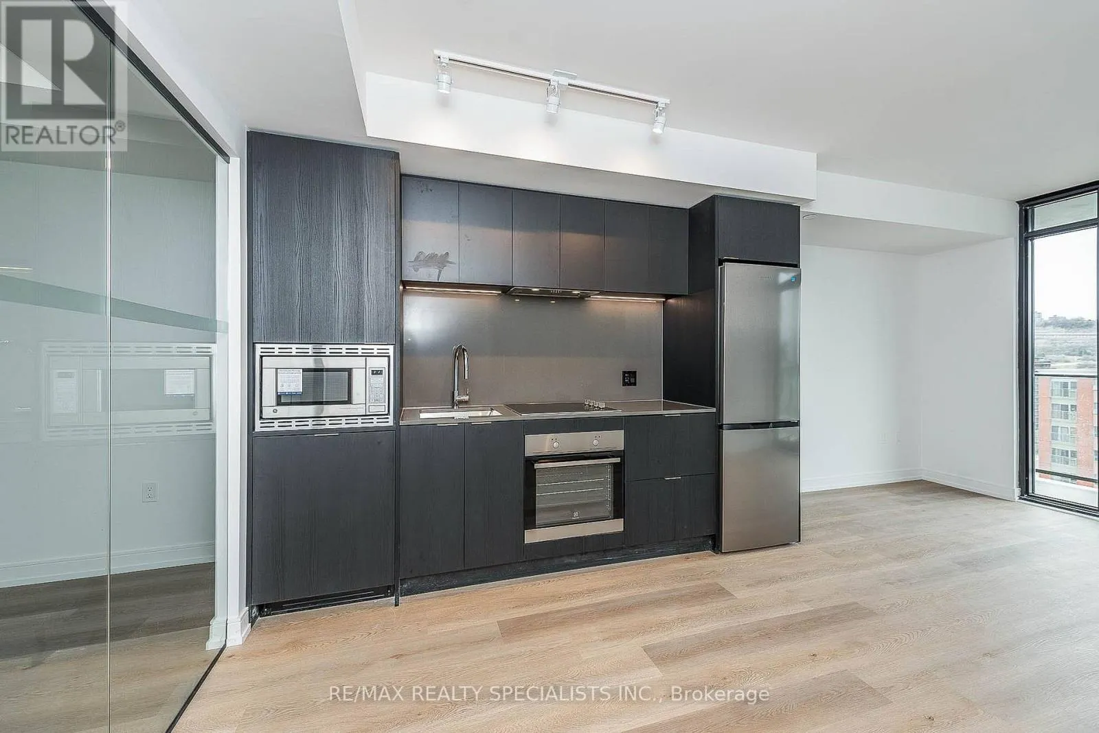1305 - 1 JARVIS STREET