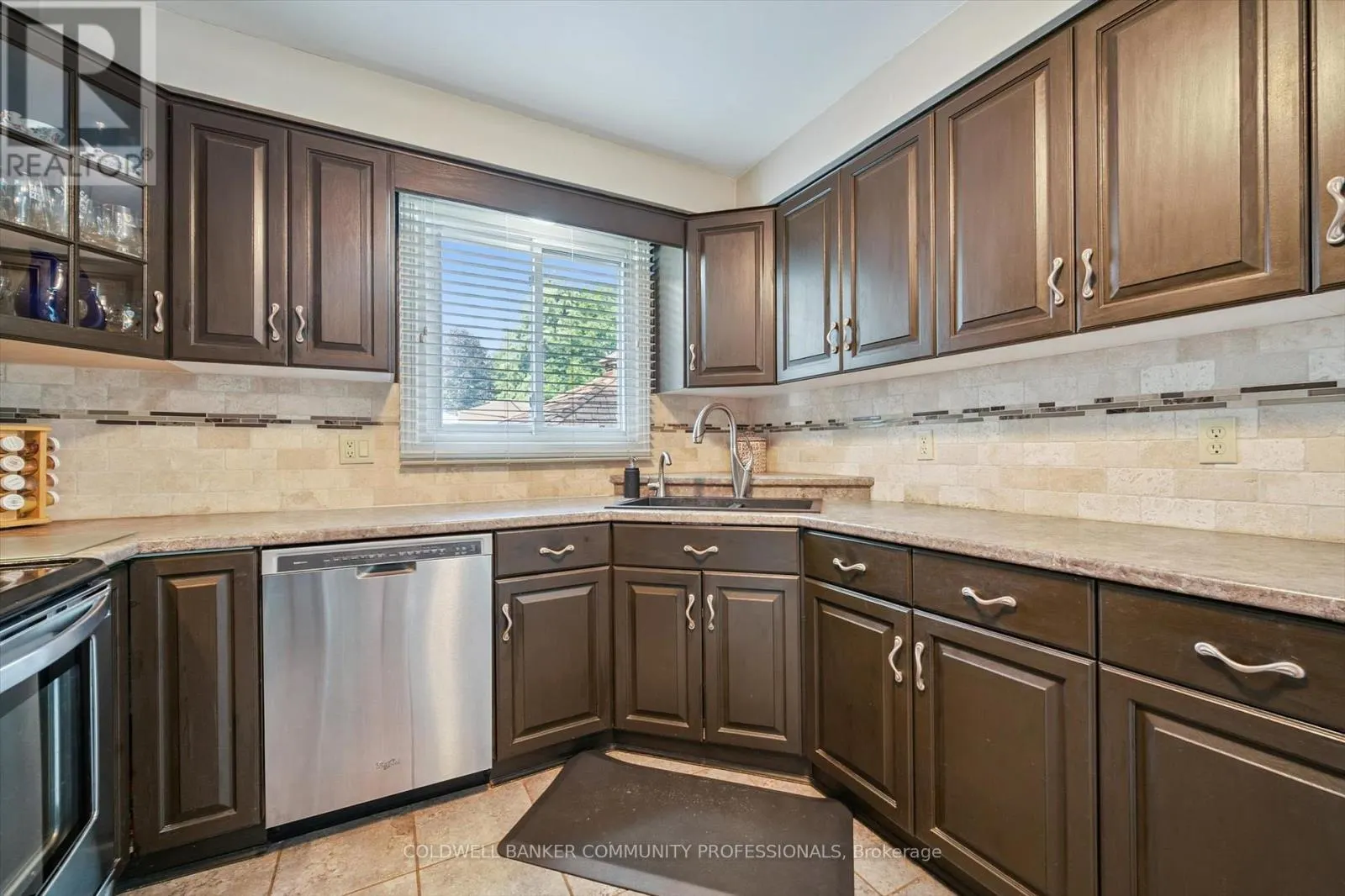 1 THORNHILL DRIVE