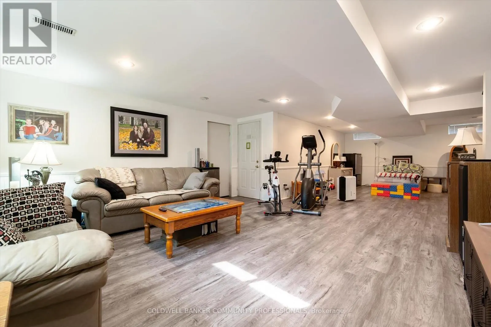 1 THORNHILL DRIVE