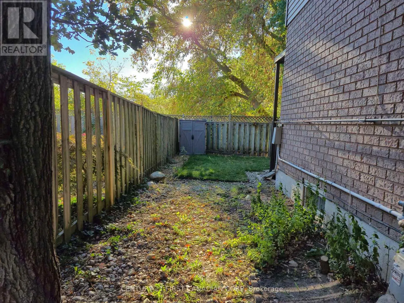 15 MOHICAN DRIVE