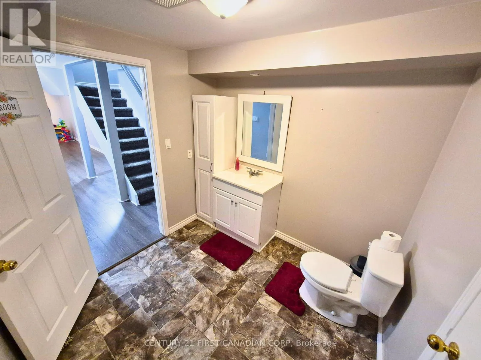 15 MOHICAN DRIVE