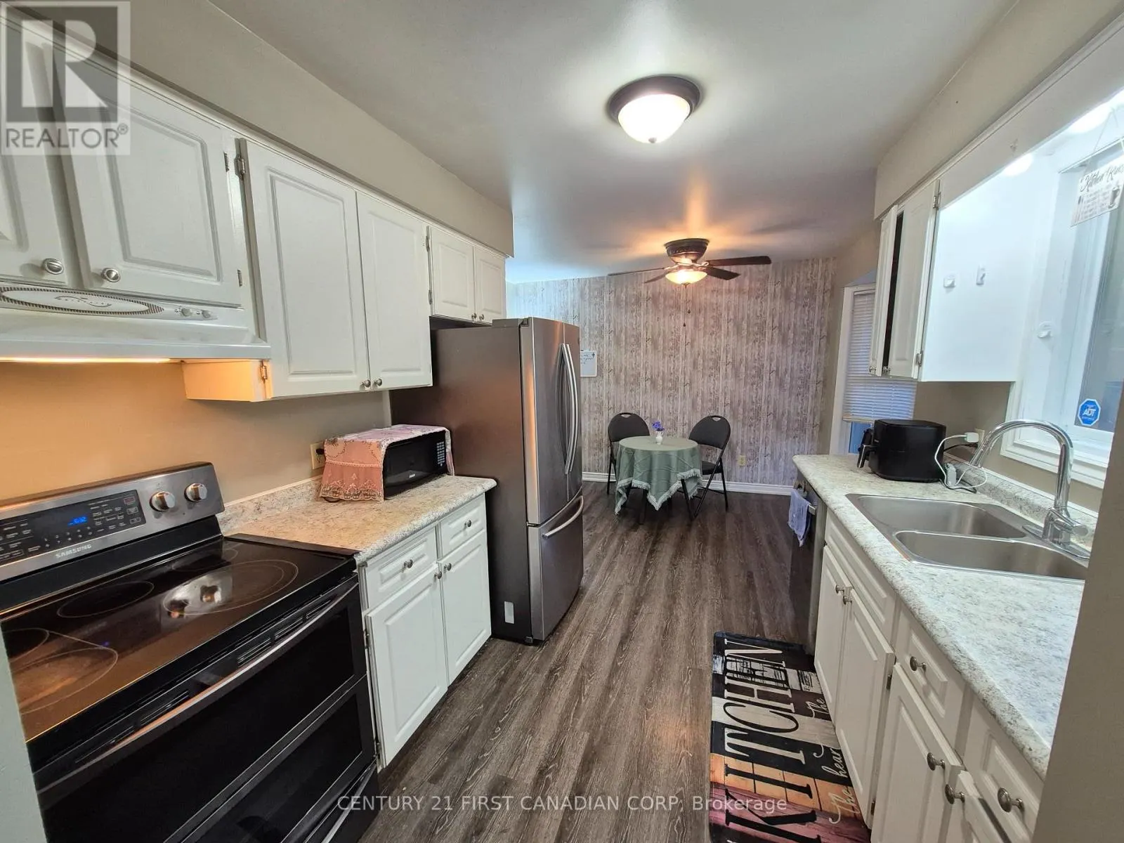 15 MOHICAN DRIVE