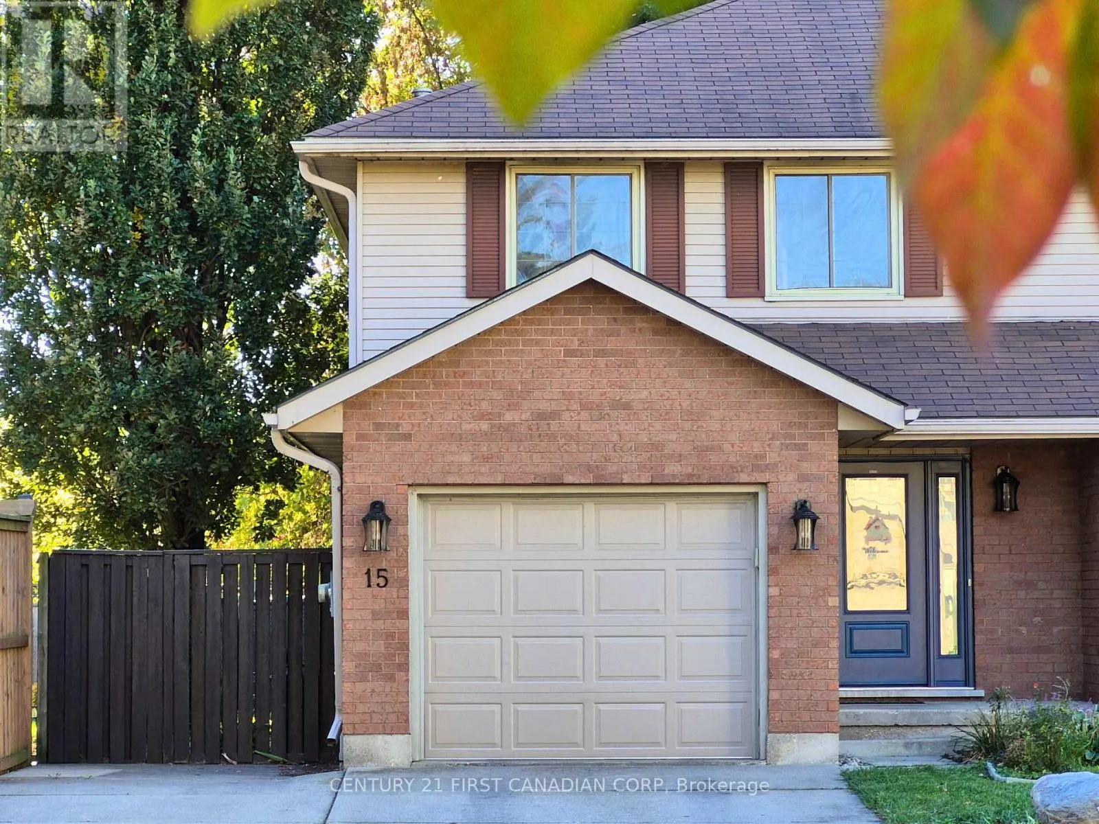 15 MOHICAN DRIVE