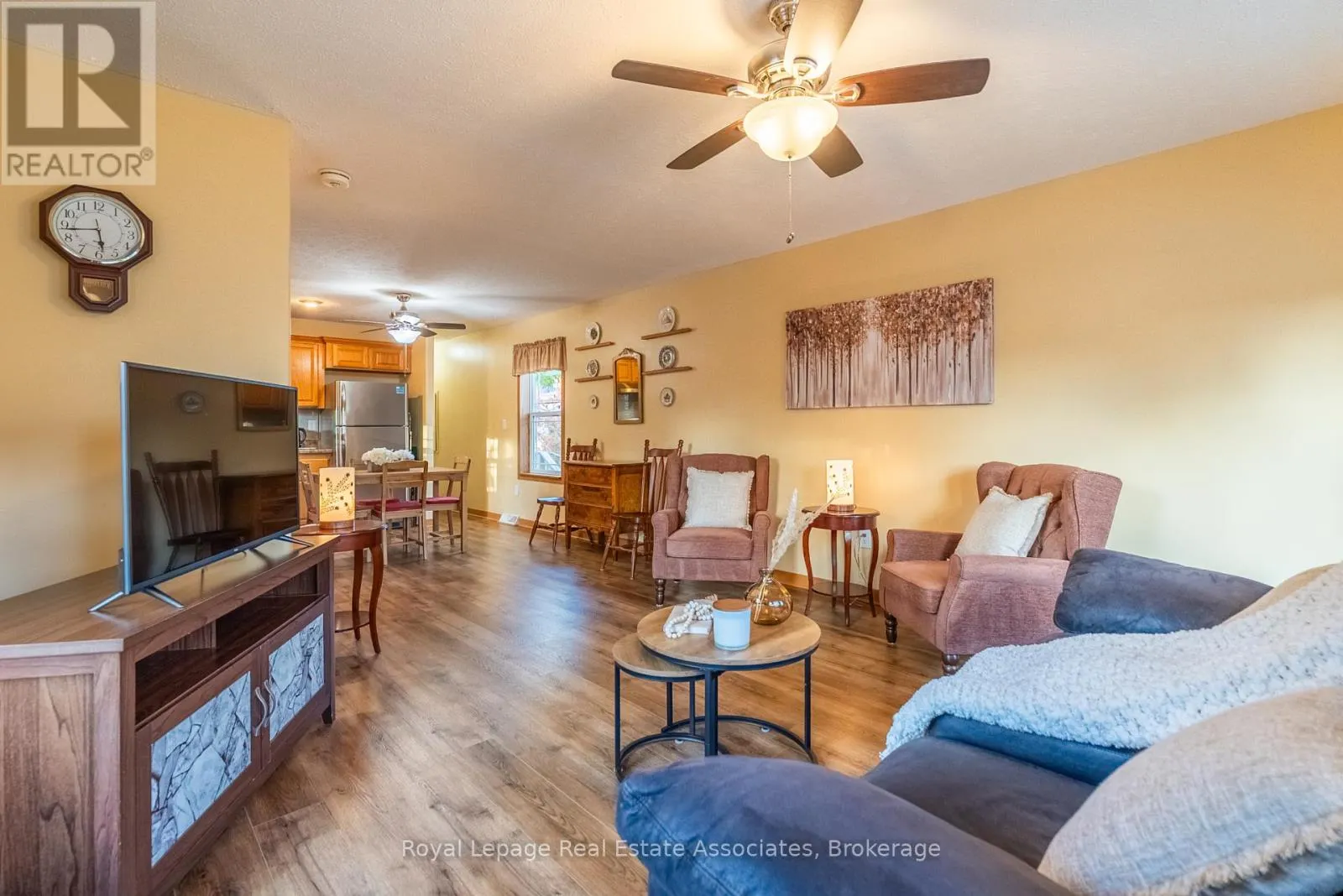 41 CEDARBUSH CRESCENT