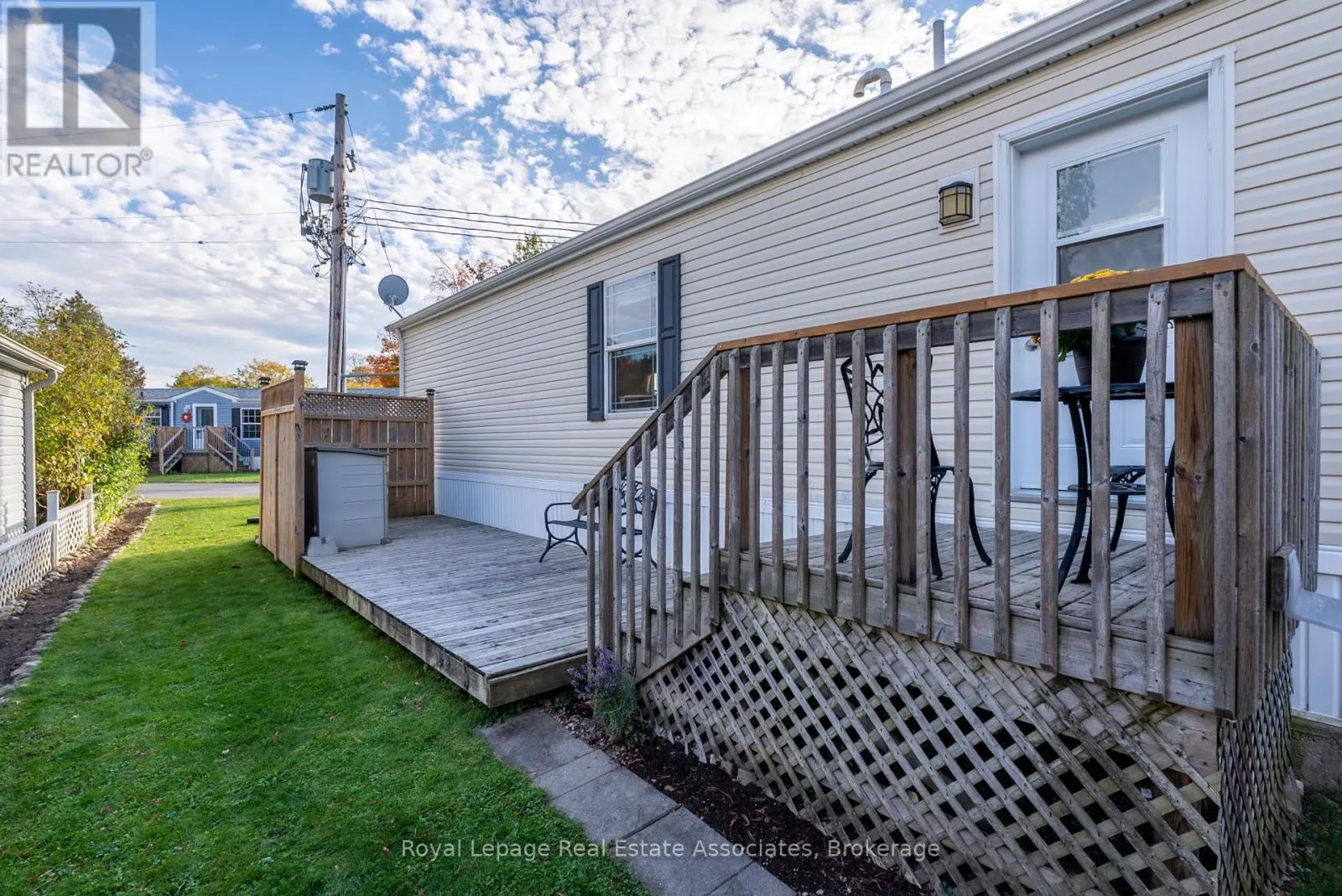 41 CEDARBUSH CRESCENT