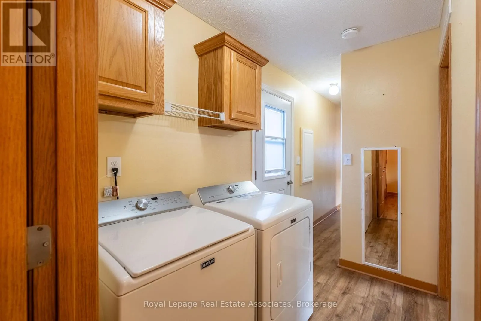 41 CEDARBUSH CRESCENT