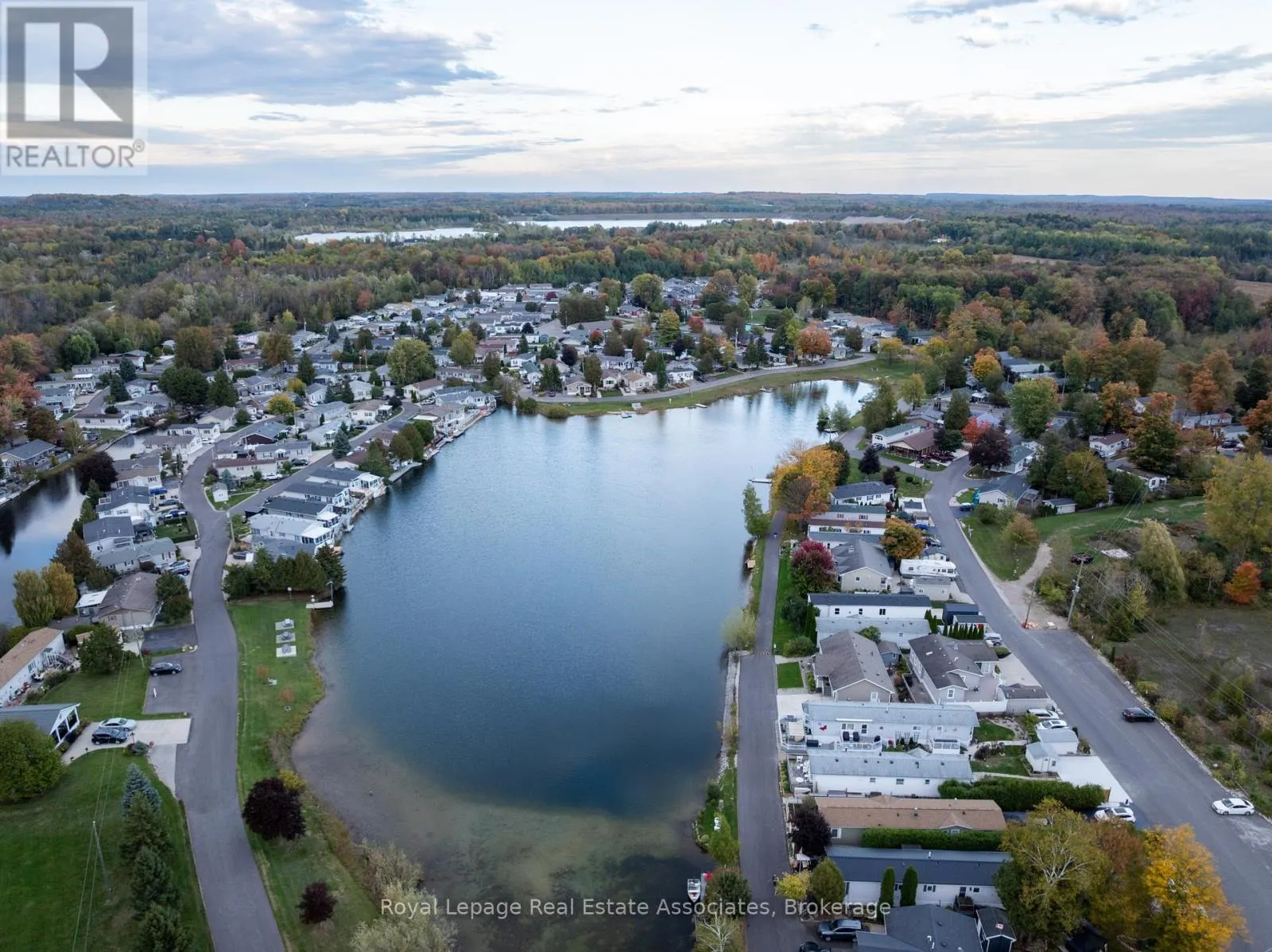 41 CEDARBUSH CRESCENT