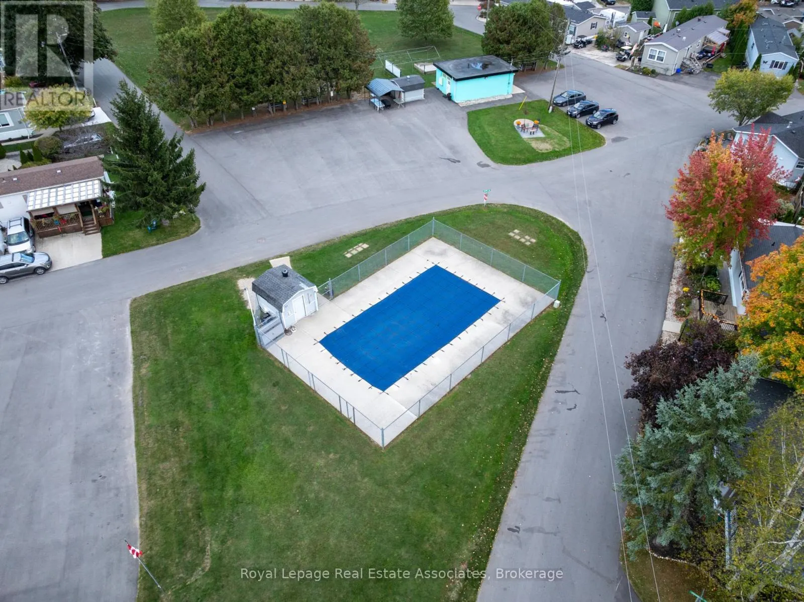 41 CEDARBUSH CRESCENT