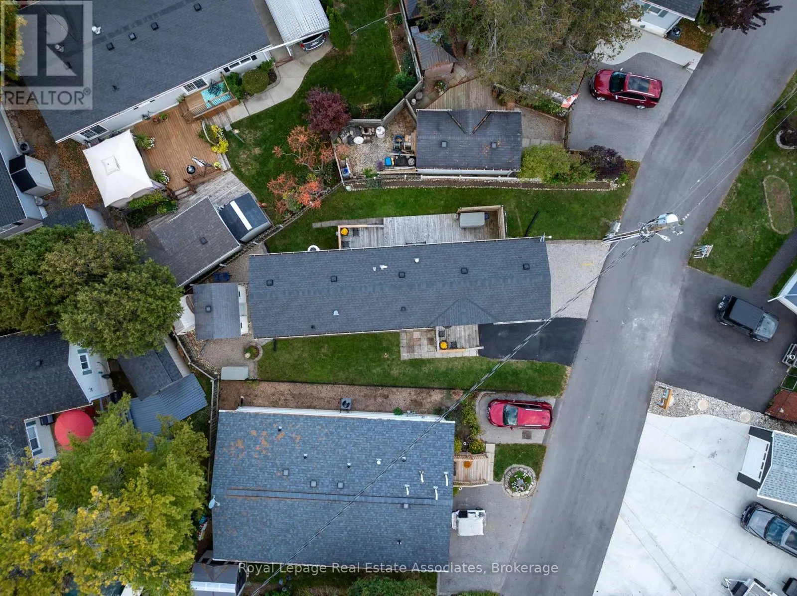 41 CEDARBUSH CRESCENT