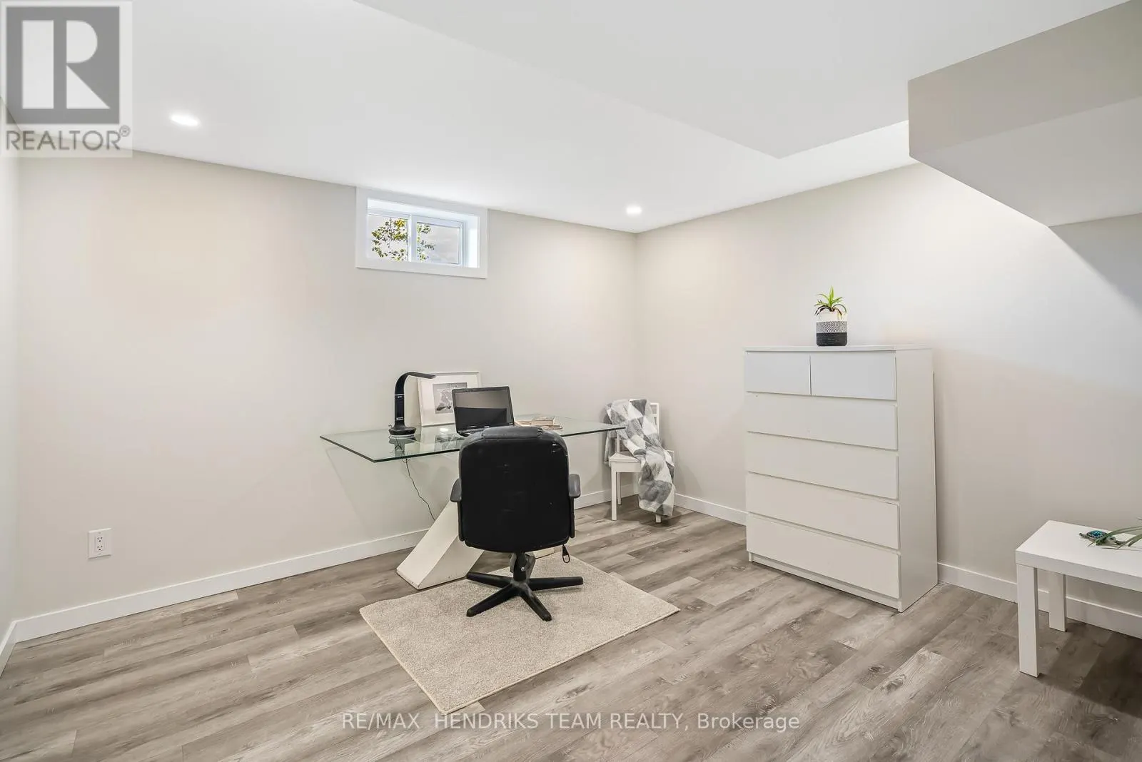 30 BESSBOROUGH DRIVE