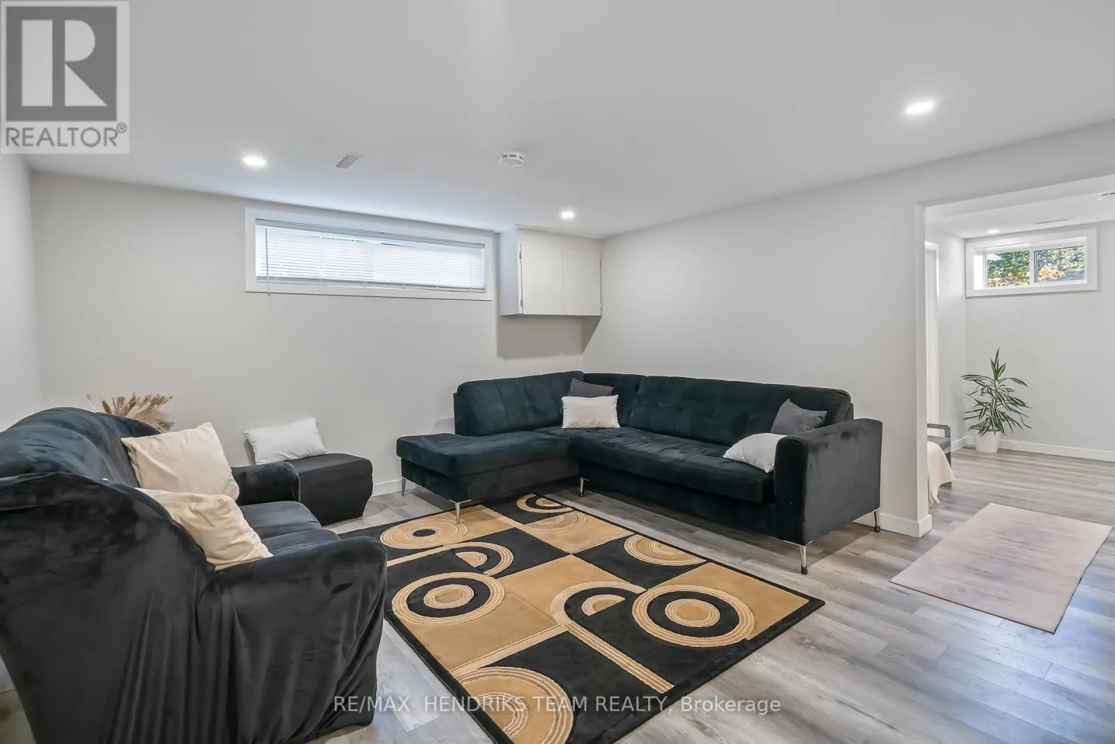30 BESSBOROUGH DRIVE