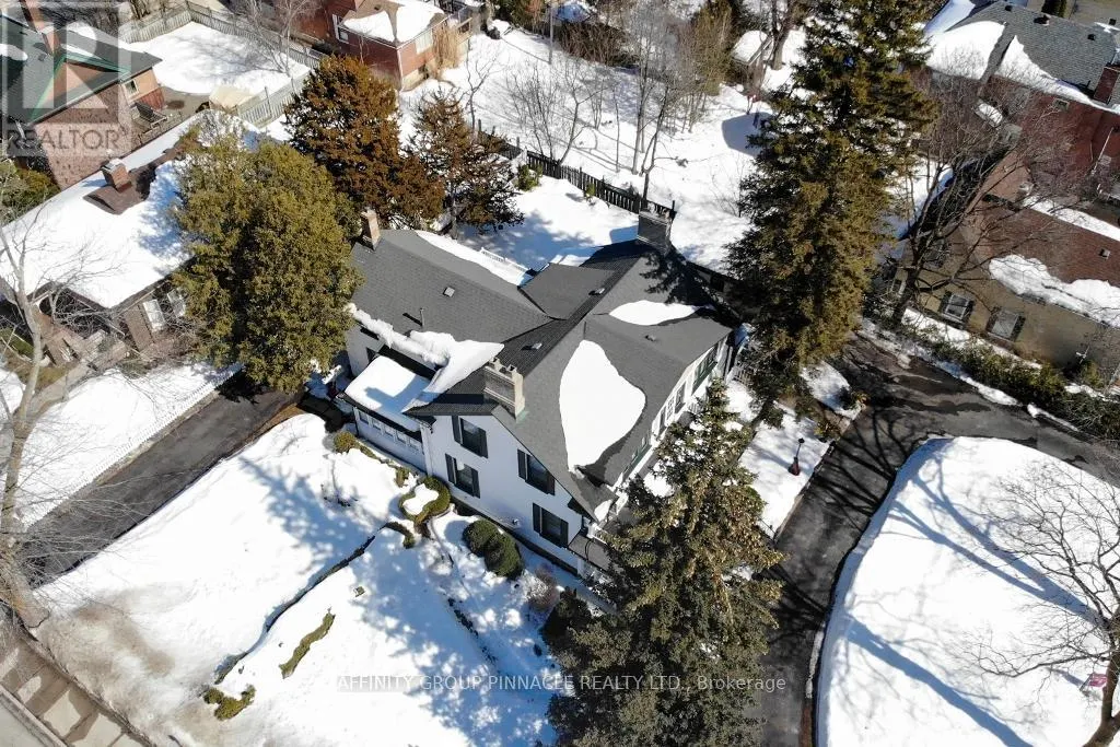 22 FRANCIS STREET