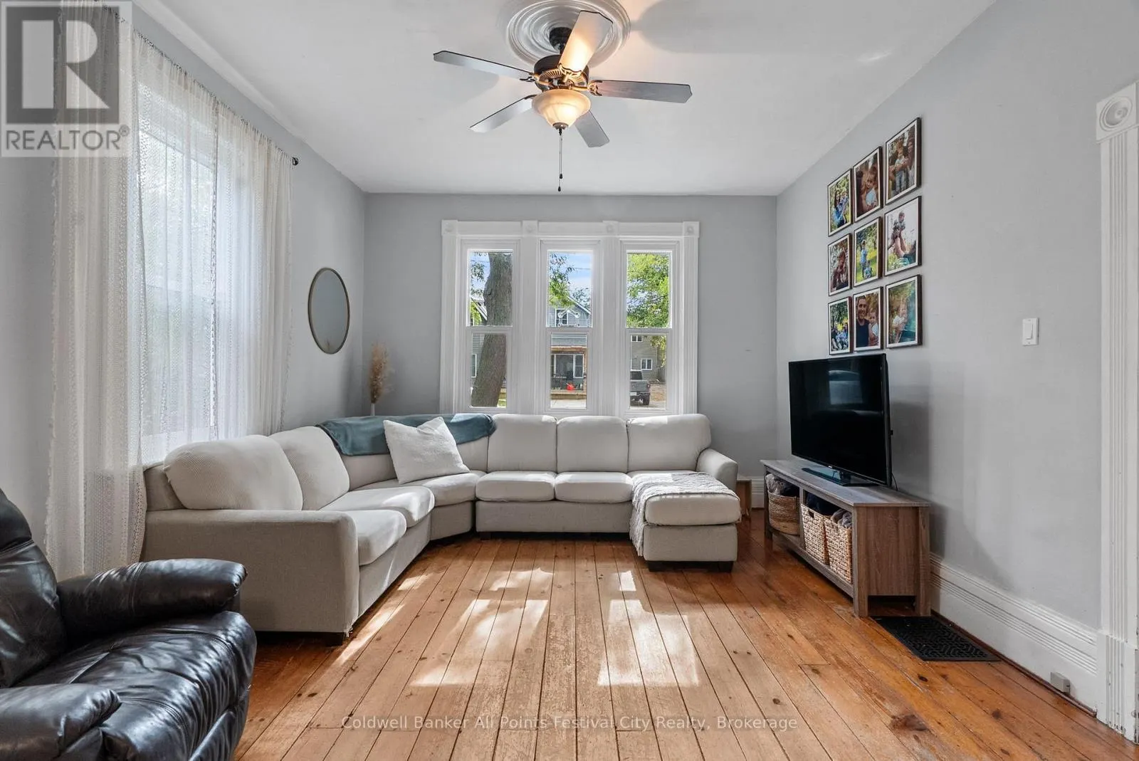 43 BRUCE STREET E