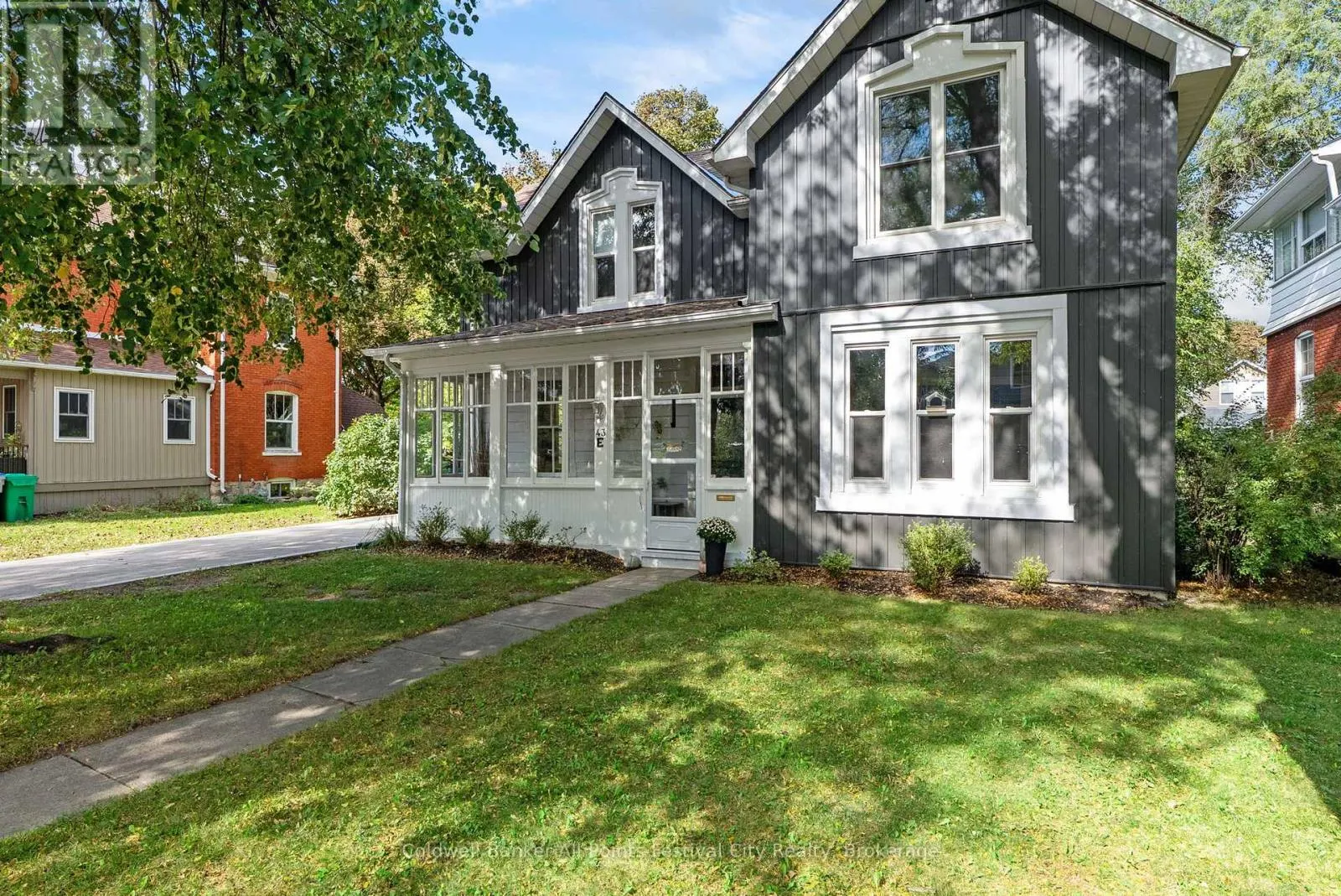 43 BRUCE STREET E