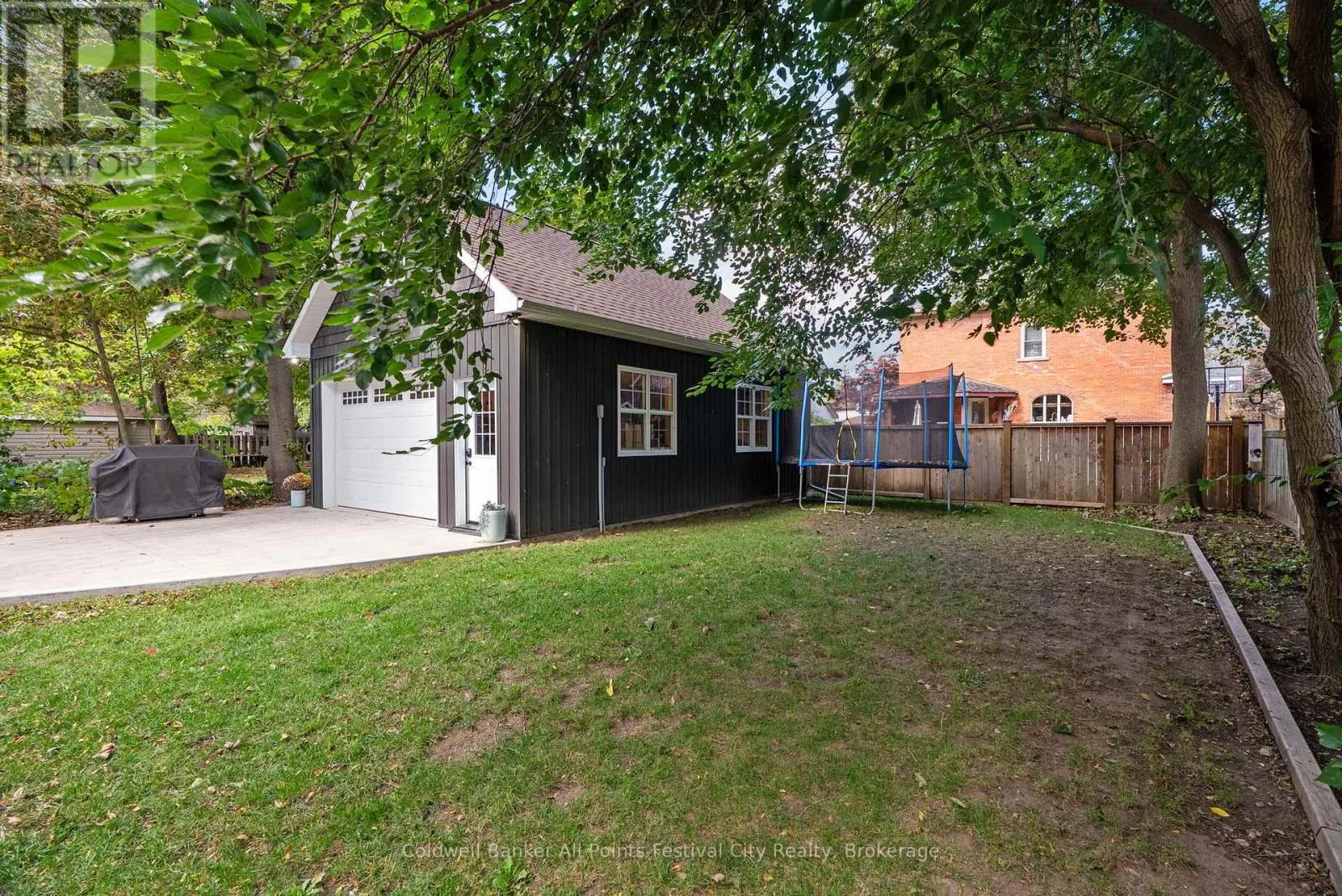 43 BRUCE STREET E