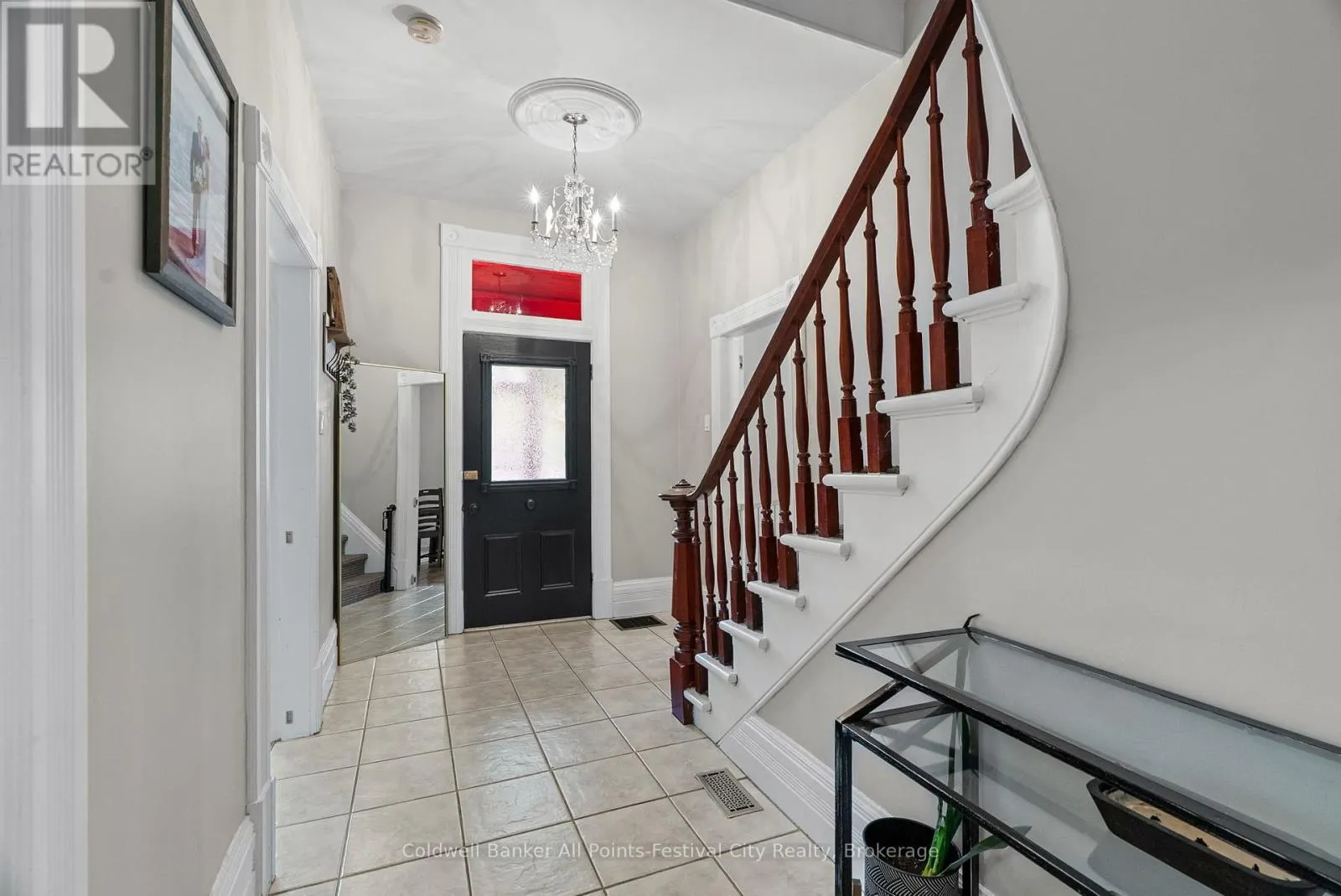 43 BRUCE STREET E