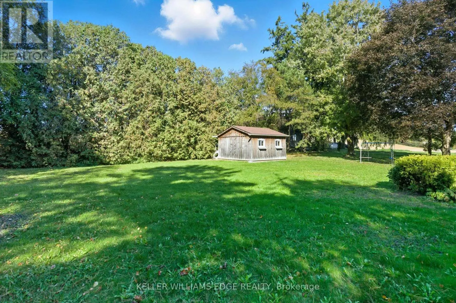 1043 SAFARI ROAD