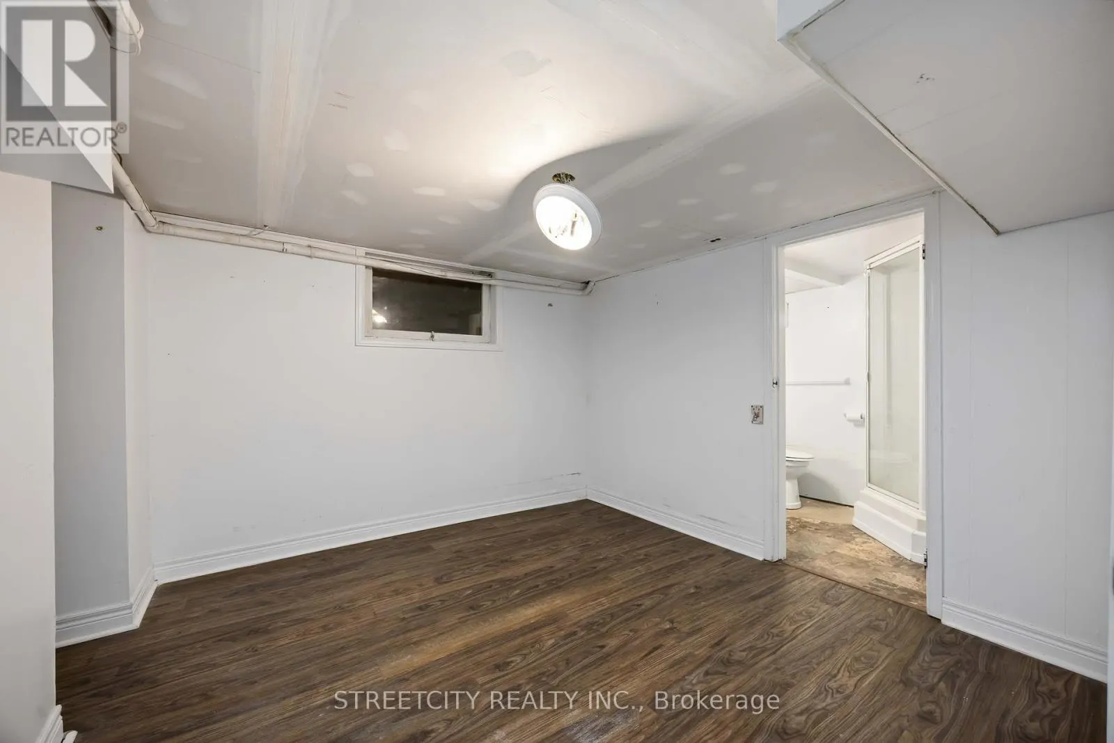 4767 ST. CLAIR PARKWAY
