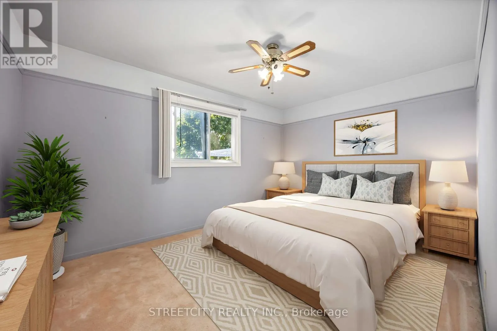 4767 ST. CLAIR PARKWAY
