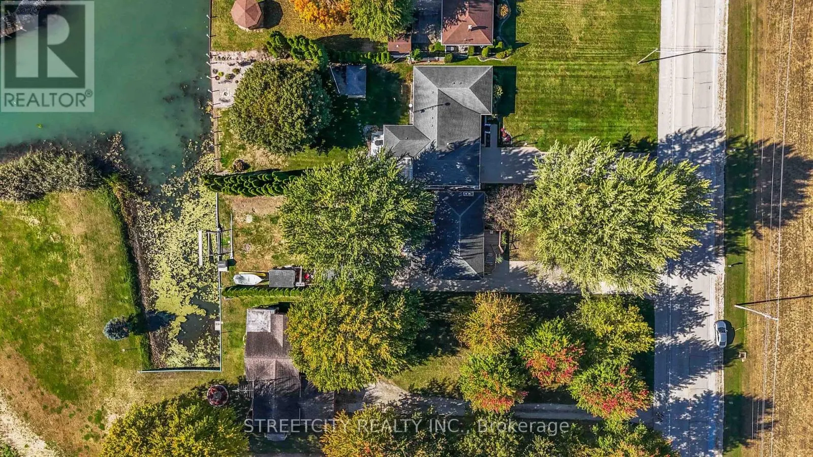 4767 ST. CLAIR PARKWAY