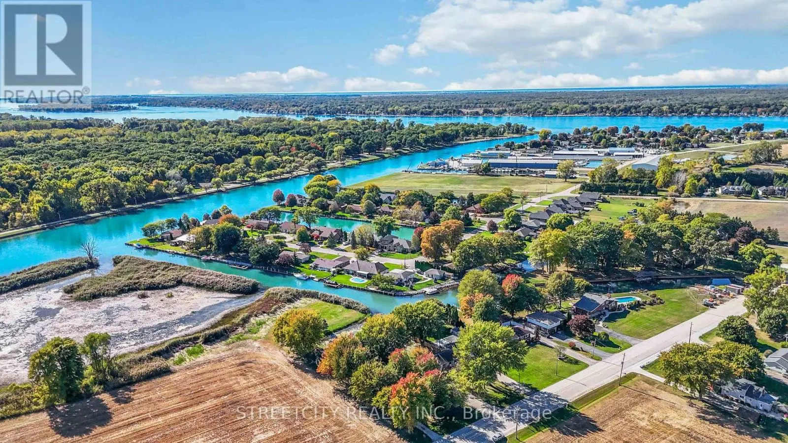 4767 ST. CLAIR PARKWAY