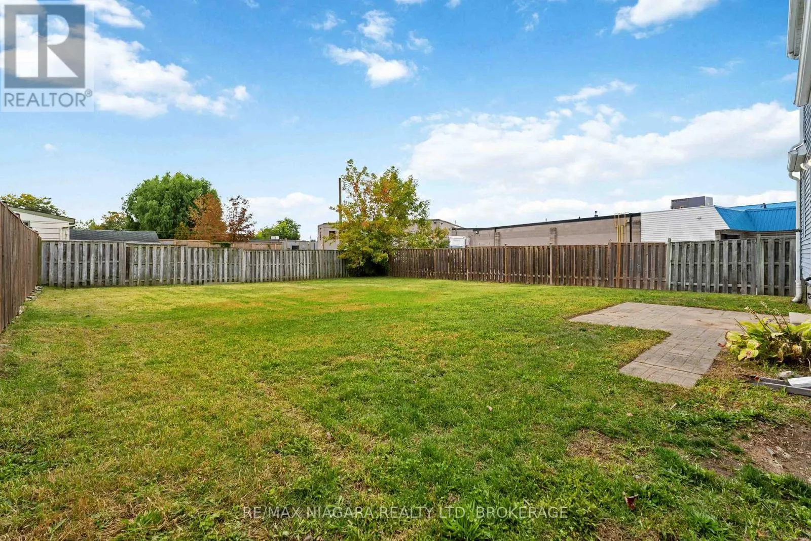 21 MAYWOOD AVENUE