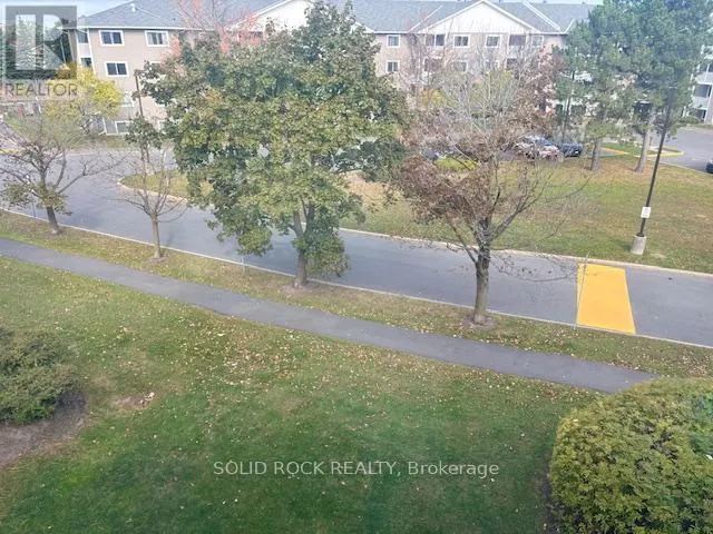 407 - 318 LORRY GREENBERG DRIVE