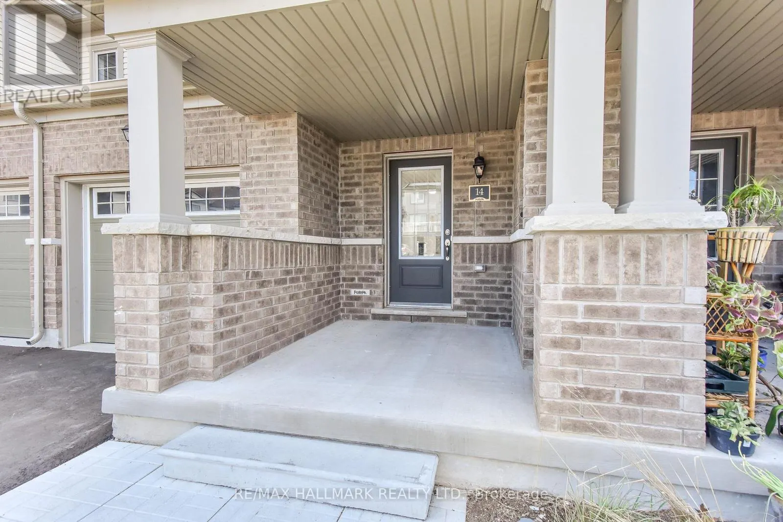 14 - 740 LINDEN DRIVE