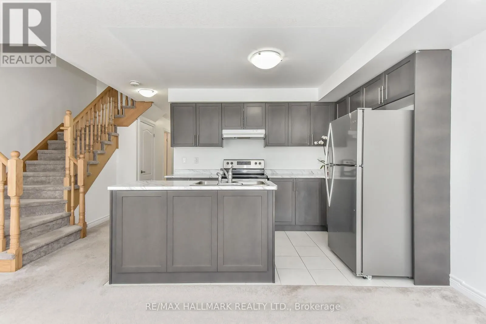 14 - 740 LINDEN DRIVE