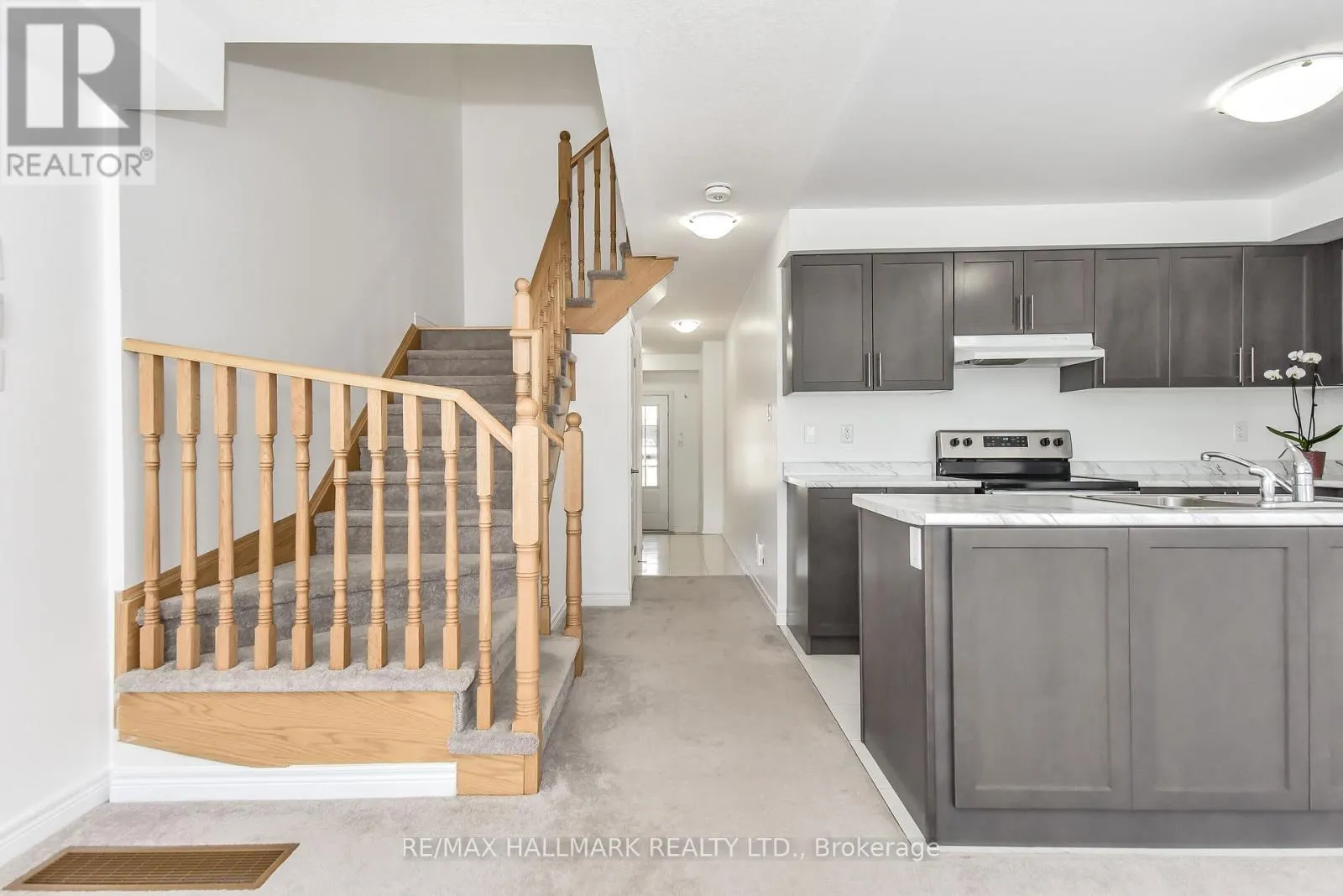 14 - 740 LINDEN DRIVE