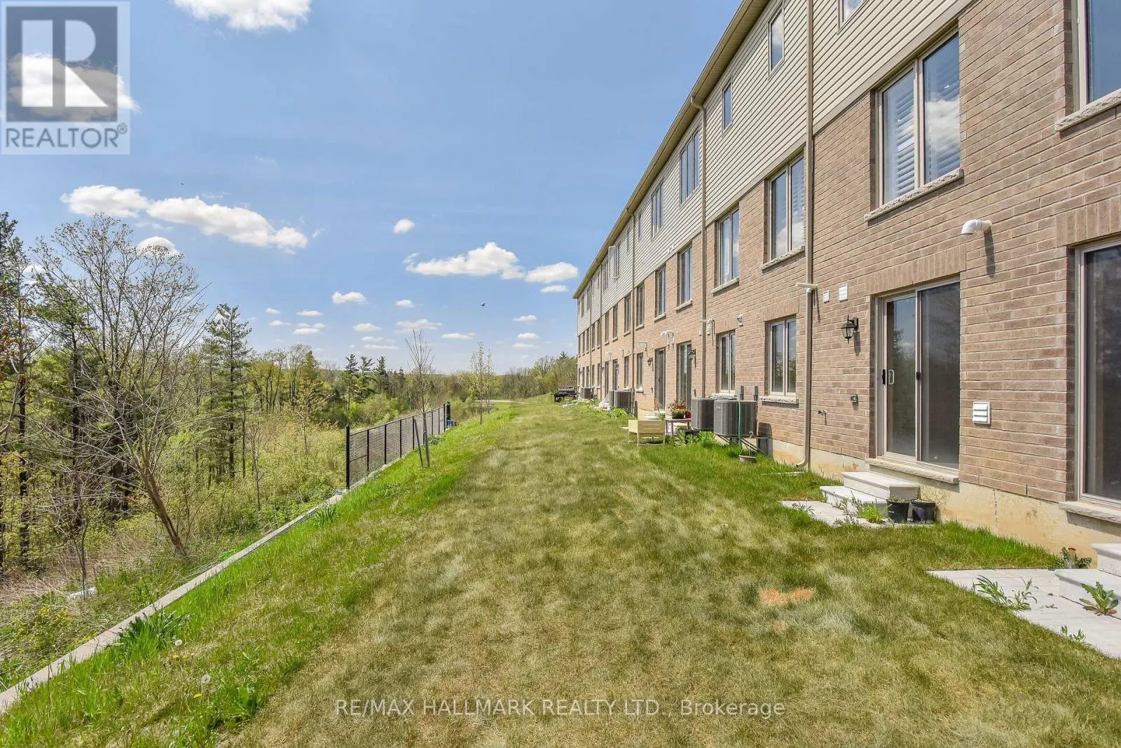 14 - 740 LINDEN DRIVE