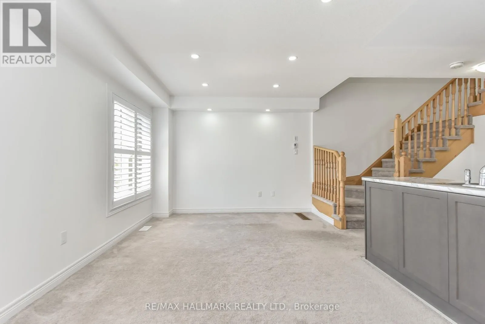 14 - 740 LINDEN DRIVE