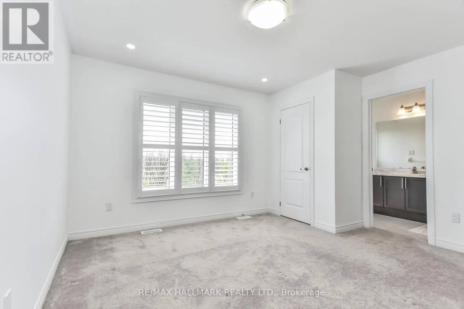 14 - 740 LINDEN DRIVE