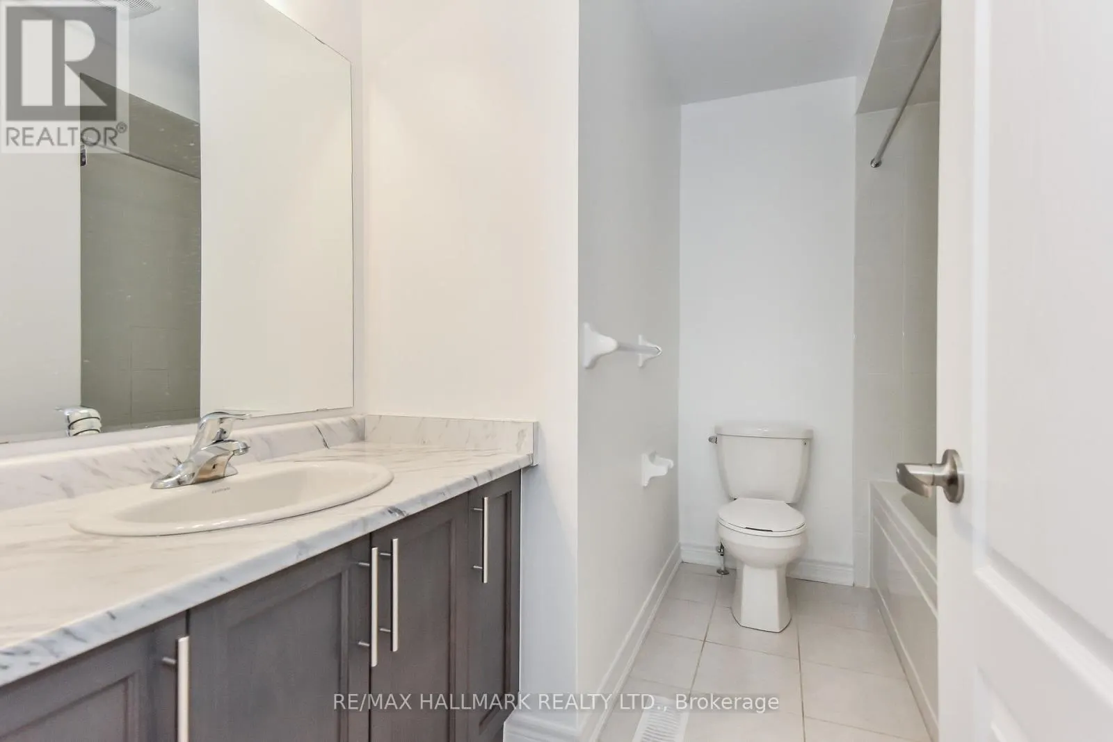14 - 740 LINDEN DRIVE