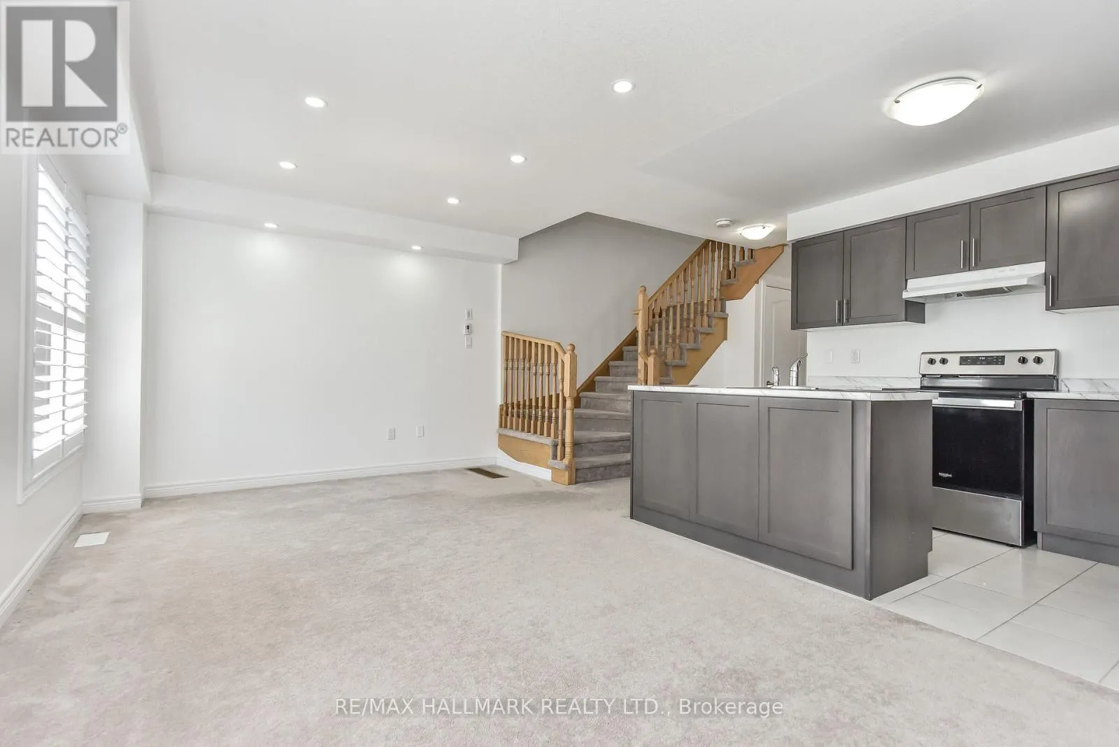 14 - 740 LINDEN DRIVE