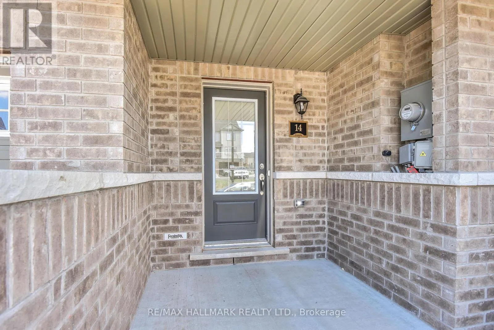 14 - 740 LINDEN DRIVE