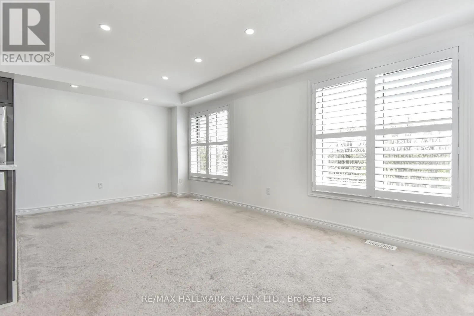 14 - 740 LINDEN DRIVE