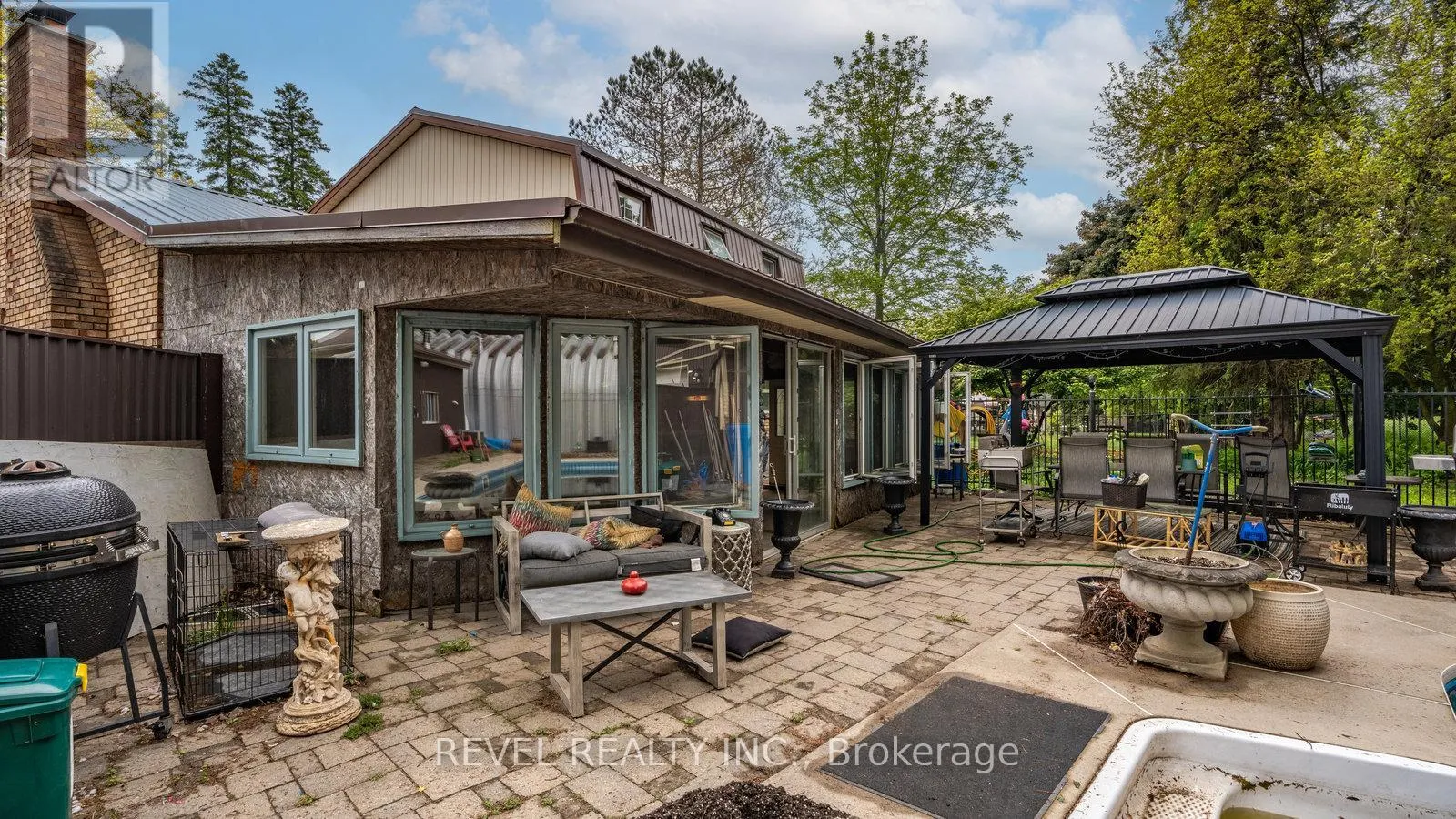 279 COCKSHUTT ROAD