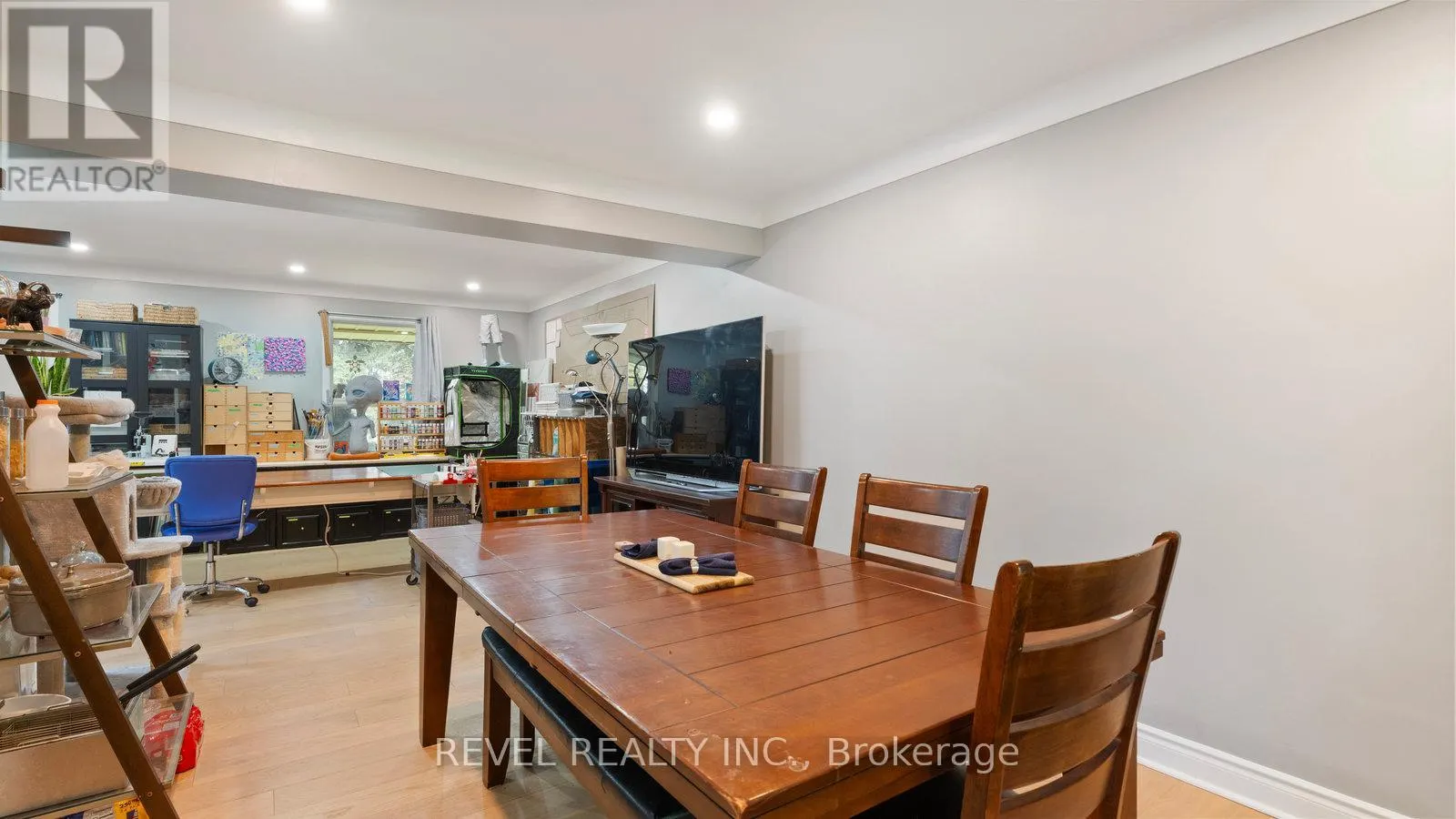 279 COCKSHUTT ROAD