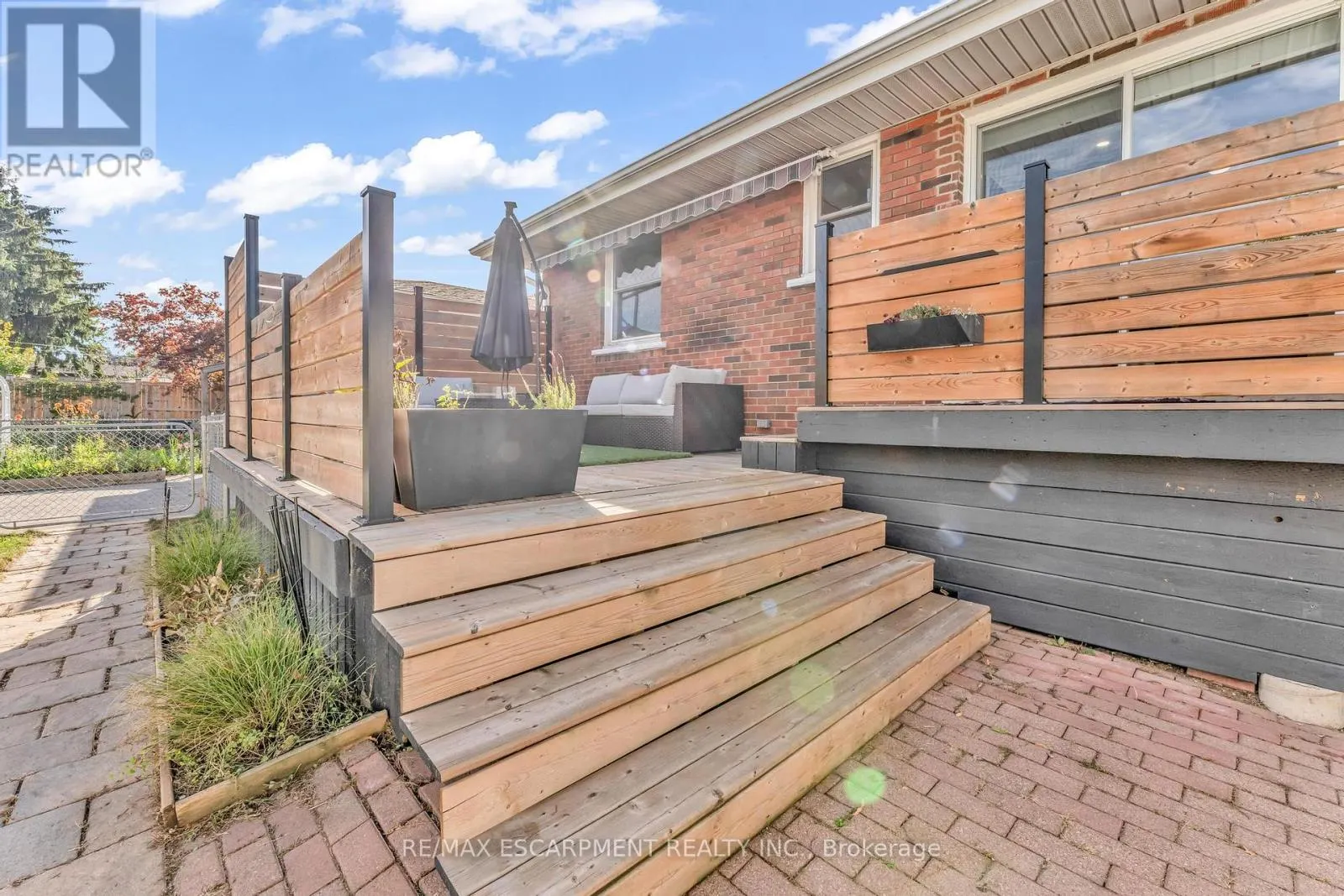 75 CLOVERDALE AVENUE