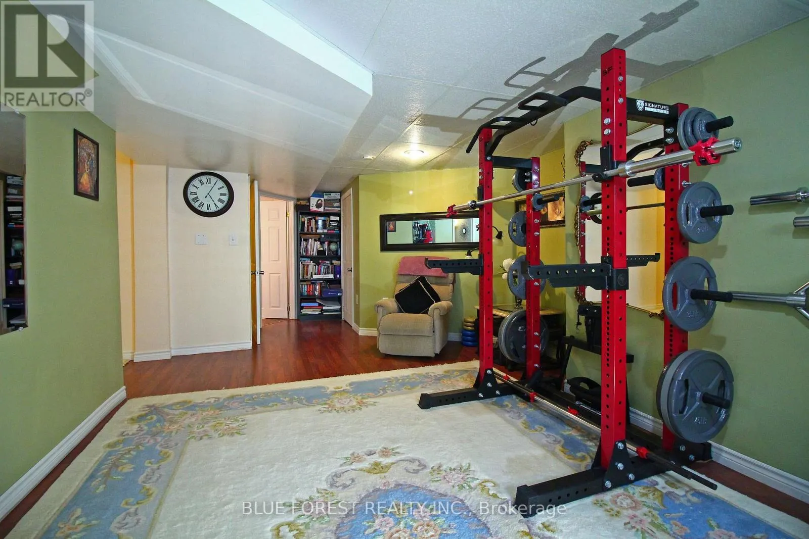 682 HEDGEROW PLACE