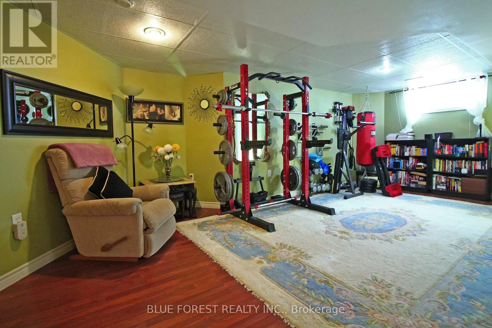 682 HEDGEROW PLACE