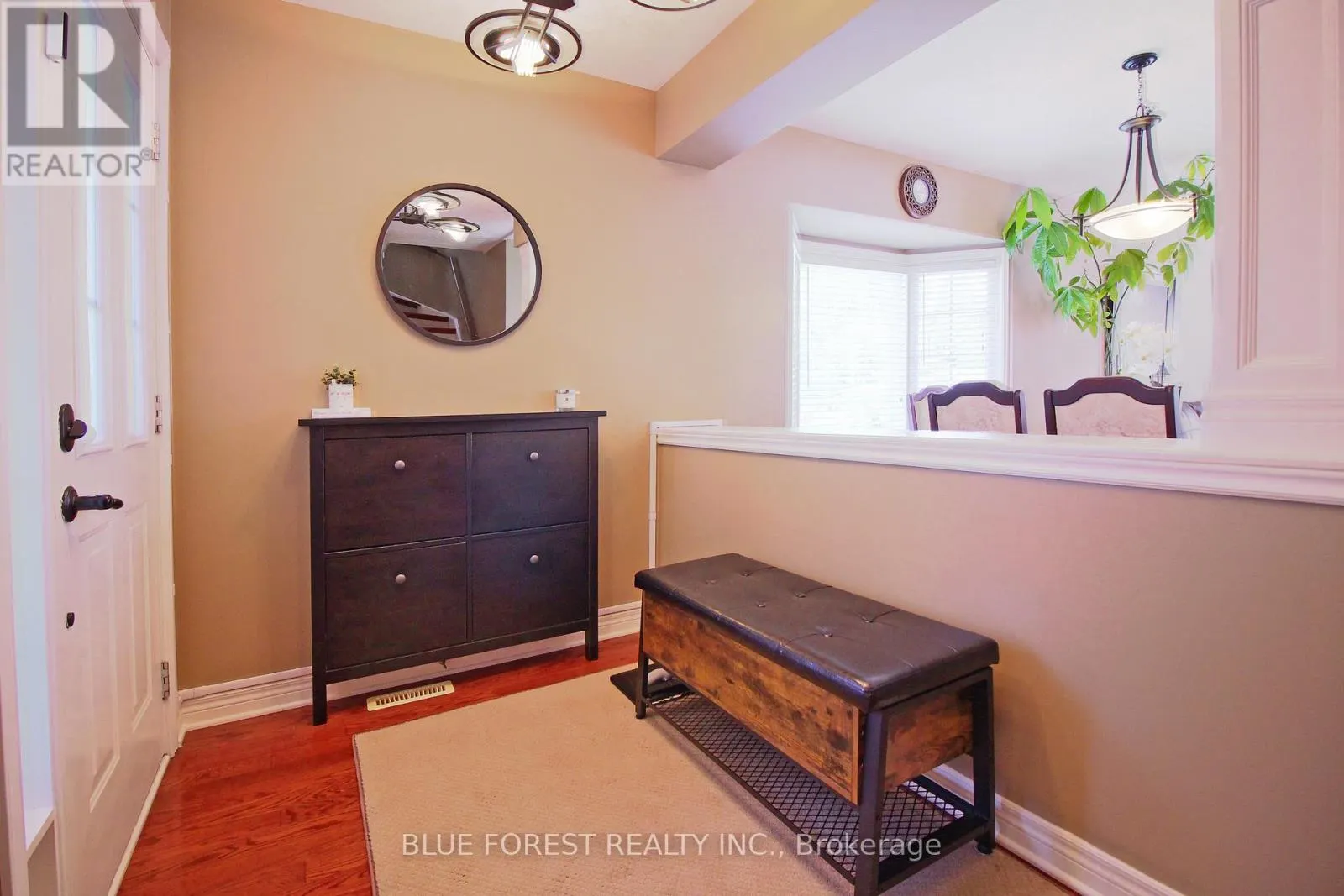 682 HEDGEROW PLACE