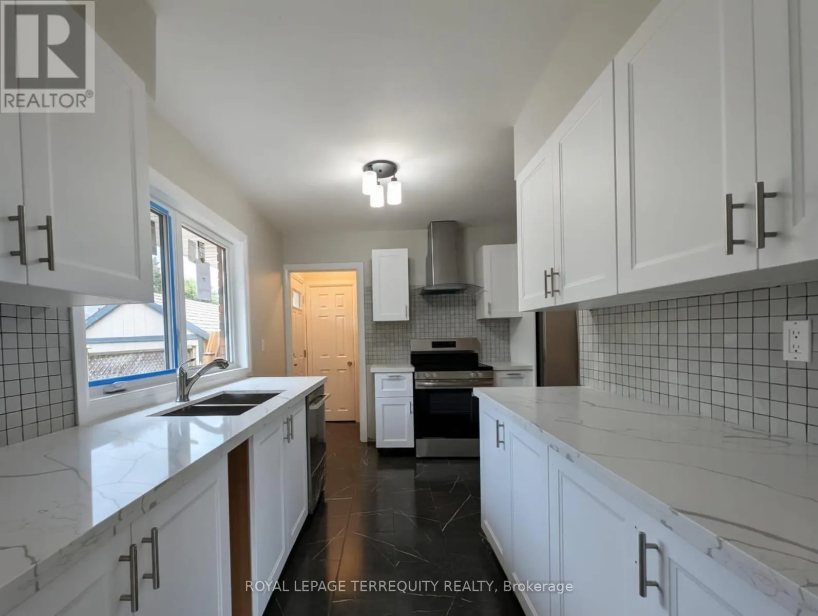 5 BERTRAM DRIVE